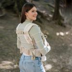 Love and Carry ONE регулируема ергономична раница с падащ панел и платка за кръста цвят Desert с БАМБУК - Image 5