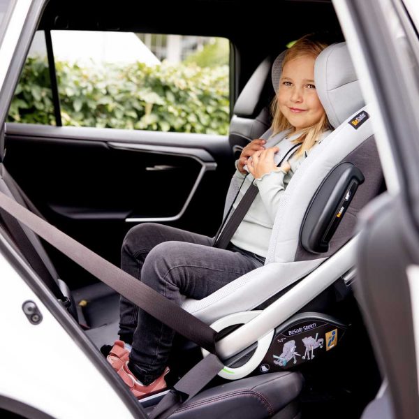 BeSafe Stretch столче за кола от 6м. до 7г. (125см) 36кг. с място за крачетата s Plus Test - Image 2
