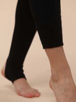 Зимен клин за бременни в черно с анатомична платка последни S - Image 9