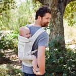 Ергономична раница Ergobaby ADAPT Softflex Mesh с мрежест панел Pearl Grey максимална проветривост