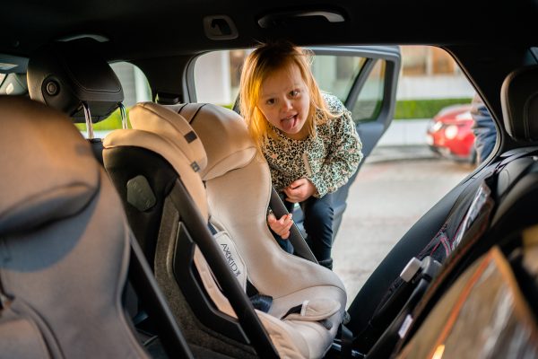 Axkid One 2 от 61-125см (7г.) с Plus тест , Isofix до 7г. възраст СТАР МОДЕЛ - Image 4