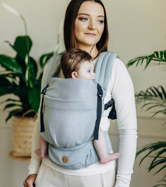 LennyLamb Lenny Light компактна регулируема слингова раница от тъкан слингов плат Grey