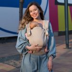Love and Carry ONE регулируема ергономична раница с падащ панел и платка за кръста цвят Wheat - Image 4