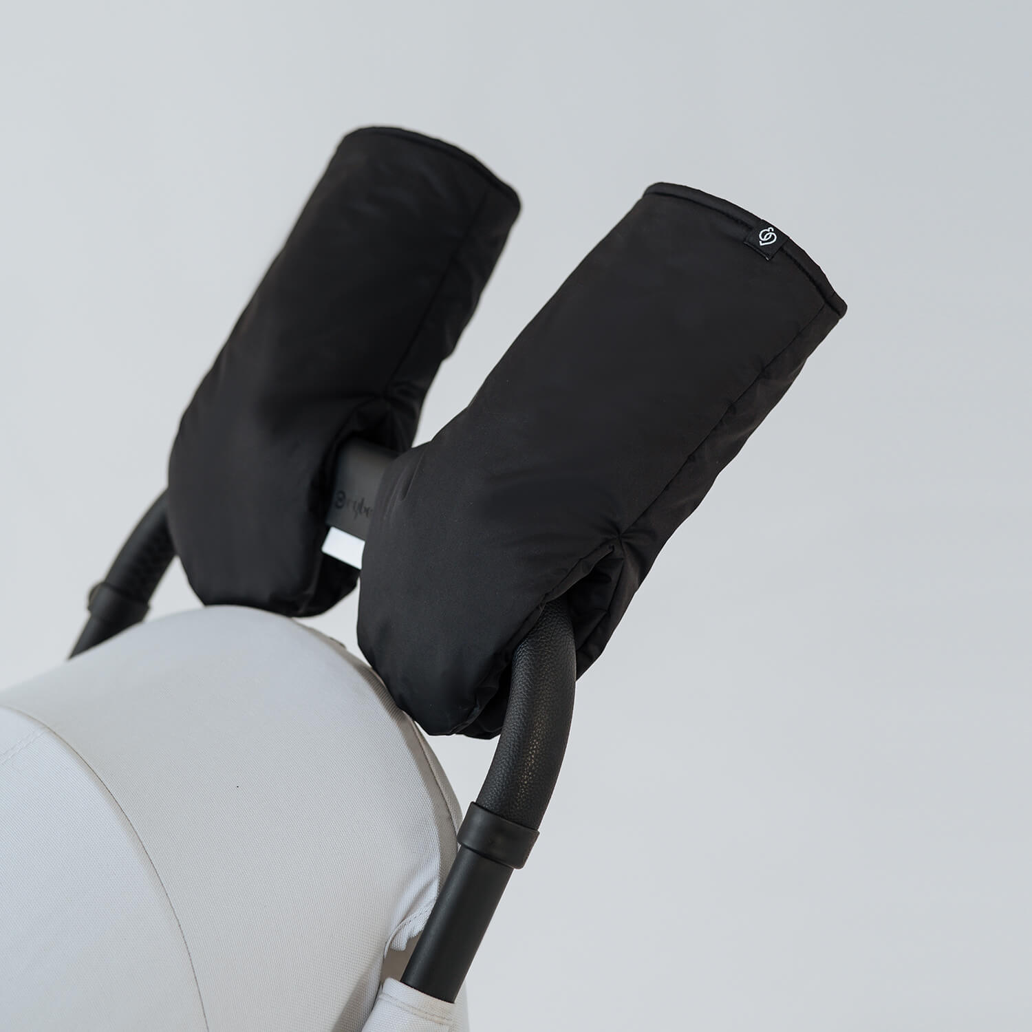 439 Универсални ватирани ръкавици за количка с велкро захващане Love&Carry - Image 1