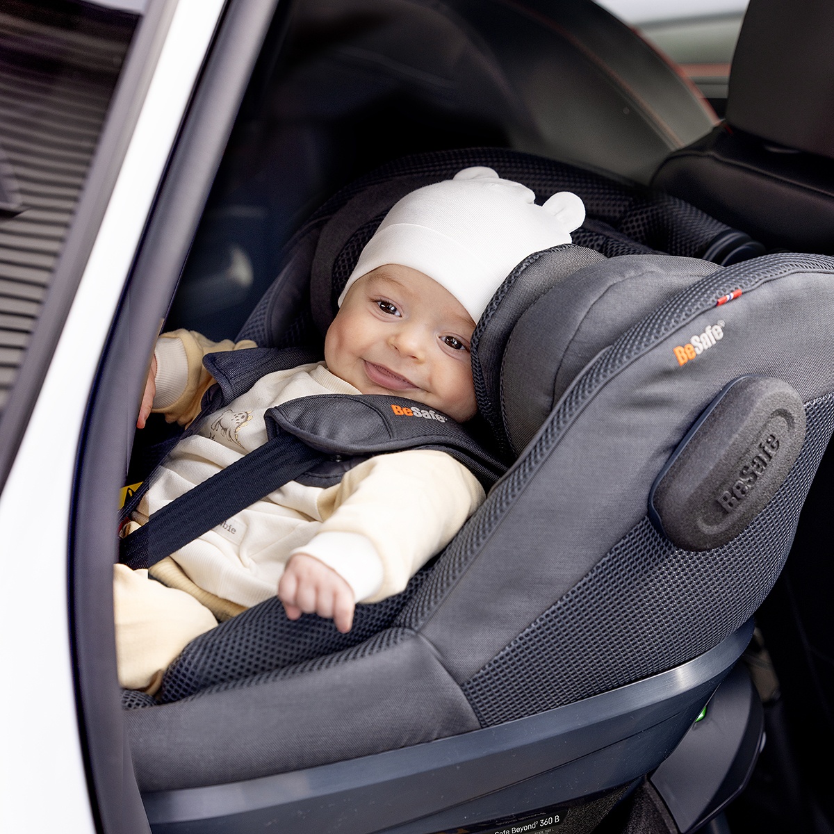 BeSafe_Beyond2-360-B_Anthracite-Mesh_1 НОВО BeSafe Beyond 2 B 360 от новородено до 125см Антрацит Меш - Image 1