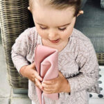 Scrunch Kids кофичка за игра от 100%Силикон - смачкай, сгъни, навий и прибери РАЗЛИЧНИ РАЗЦВЕТКИ - Image 8