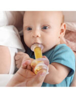 Сет Haakaa спринцовка , иновативна многократна силиконова пипета  със странично разтичане за хранене , течности , лекарства. + кутия и четка за миене