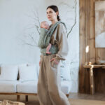 Love and Carry ONE регулируема ергономична раница с падащ панел и платка за кръста цвят Acacia - Image 3