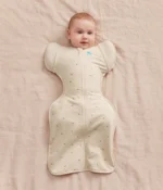 Зимно чувалче Love to Dream Australia чувалче за сън с опция повиване и преход двуслойно 1.5 TOG размер М и L Cloud крем с листенца - Image 3